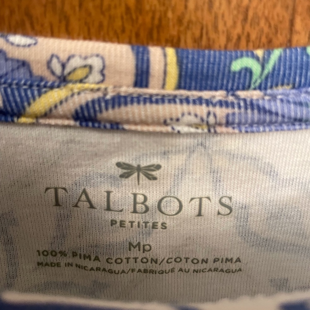 Talbots Women’s Top, Size MP - Picture 2 of 2